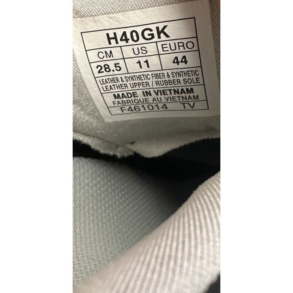 KITH GRAND OPENING ASICS
BLACK AND WHITE - Picture 11 of 11